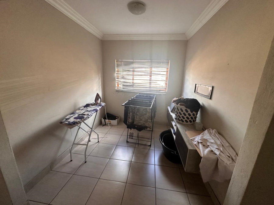 3 Bedroom Property for Sale in Kosmos Ridge North West
